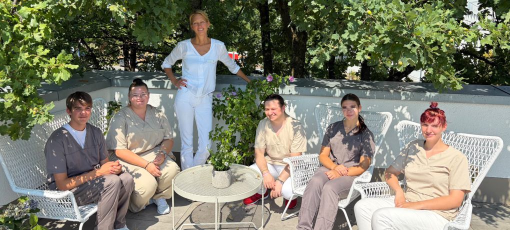 Barbara Hellwig mit Dimo Nikolaev, Jan Rogall, Lara Ehscheid, Luci Boländer und Madeleine Leiter